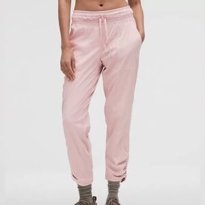 Lululemon Dance Studio Cropped Pant – Pink – Size 6